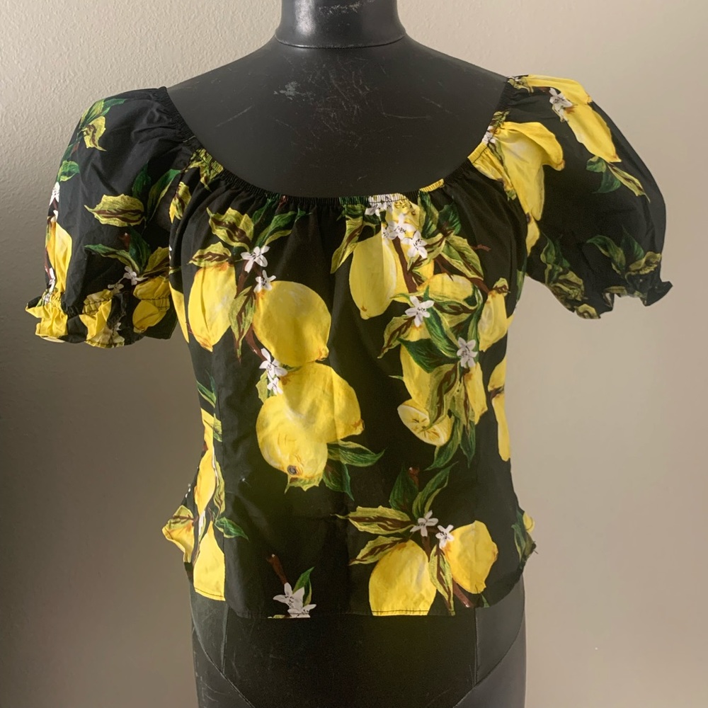 L’Academie Marigold crop top in black lemon. - Picture 3 of 6
